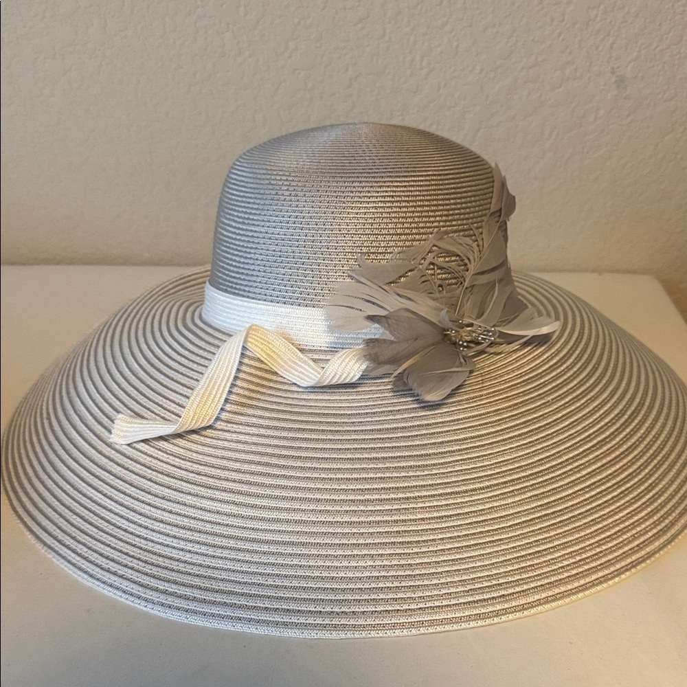 August Hats Light Gray Floral Sun Hat
